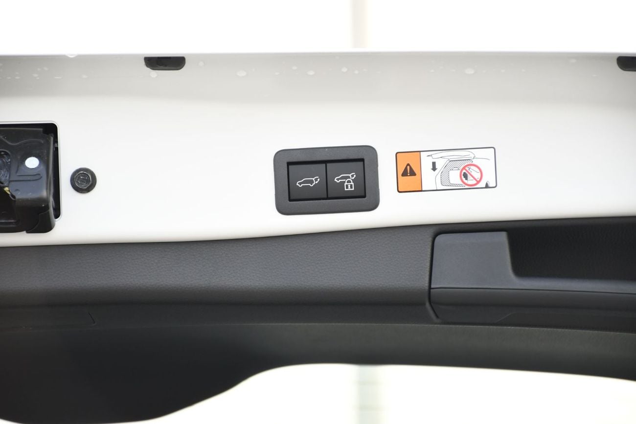Toyota RAV4 ADVENTURE 2.5L WITH RADER (READY STOCK)