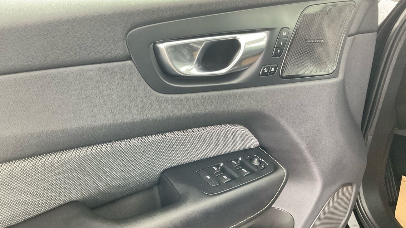 Volvo XC60 R DESIGN | Guaranteed Warranty | 0 Down Payment