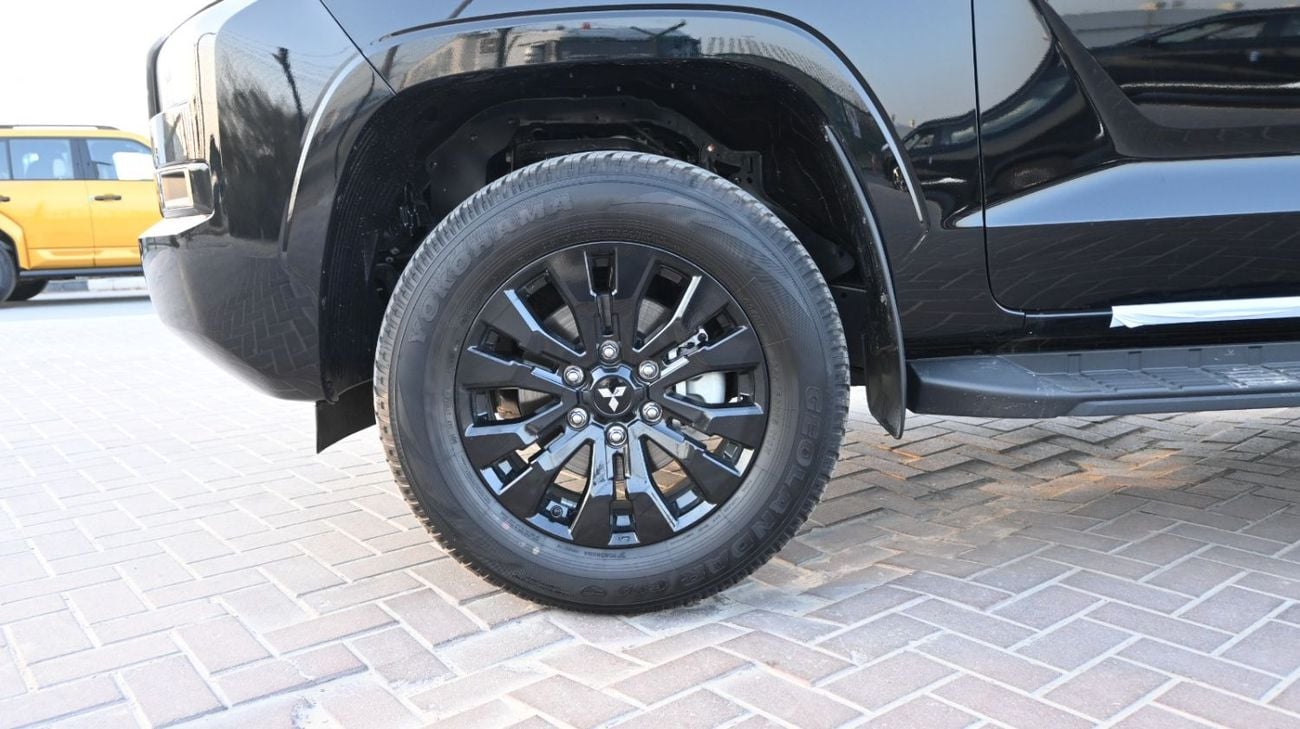 ميتسوبيشي L200 GL ميتسوبيشي L200 2.4 لتر سبورتيرو ديزل DC 4WD 6AT GLS - موديل 2027