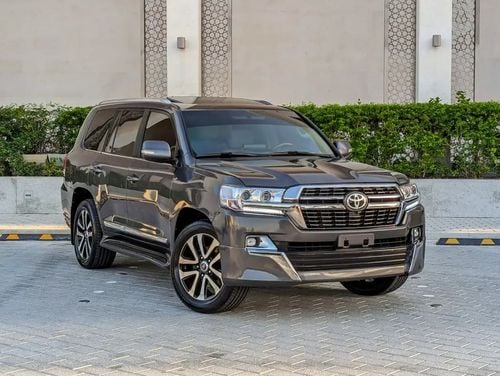 تويوتا لاند كروزر GXR V8 5.7L – Top Full Option | GCC Excellent Condition Specs