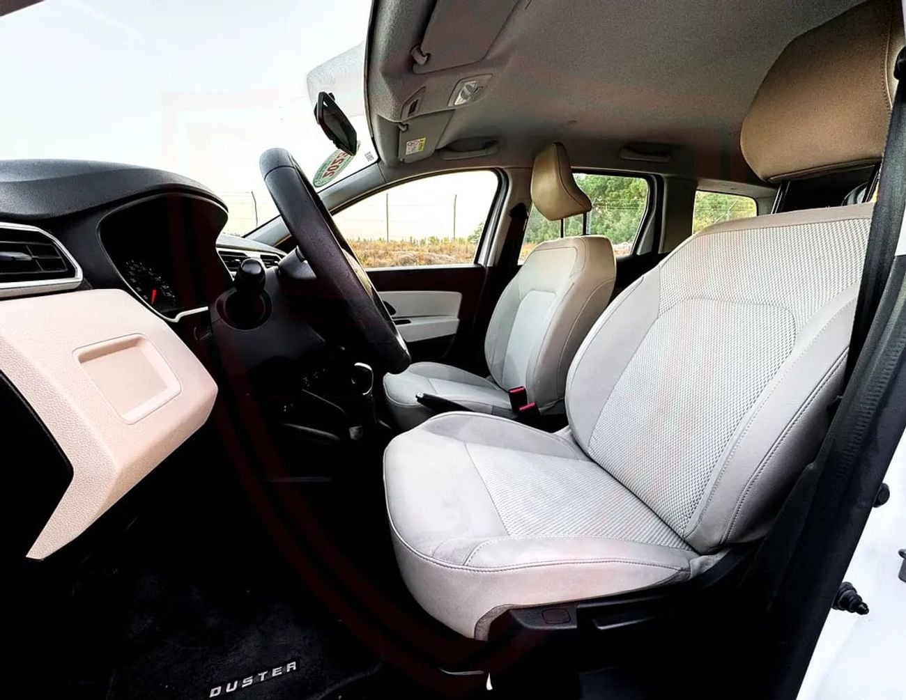 رينو داستر 2.0L V4 | GCC Specs | Accident-Free | Excellent Condition | 580/Month