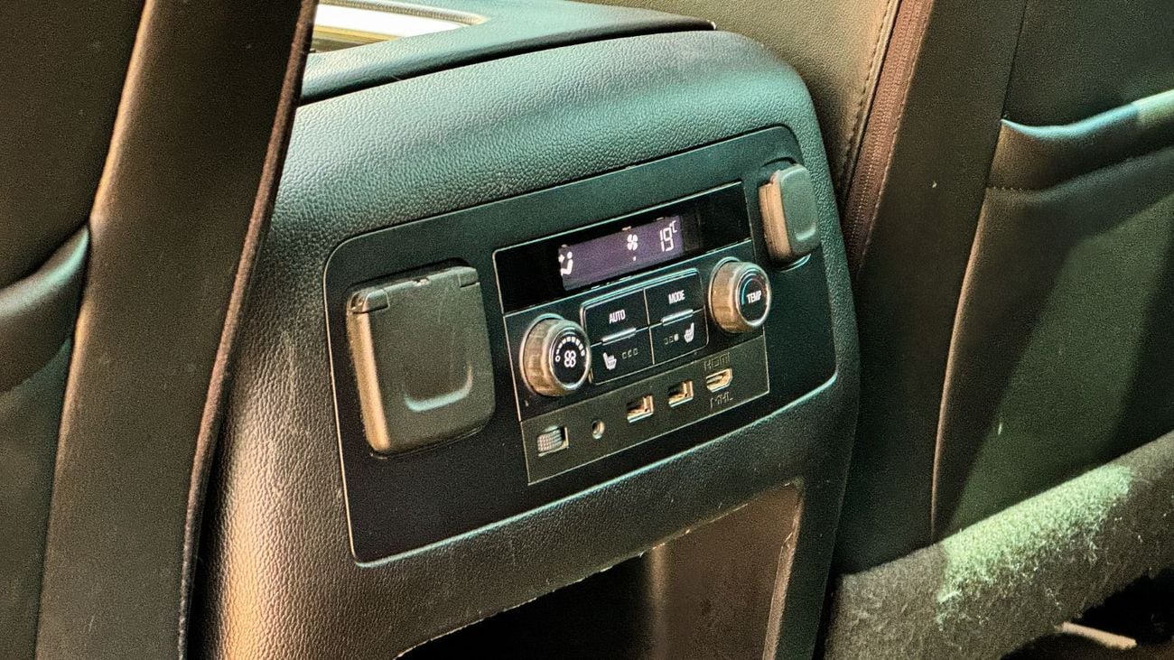 جي أم سي يوكون DENALI 2020 Full Service History GCC 6.2L V8 Perfect Condition