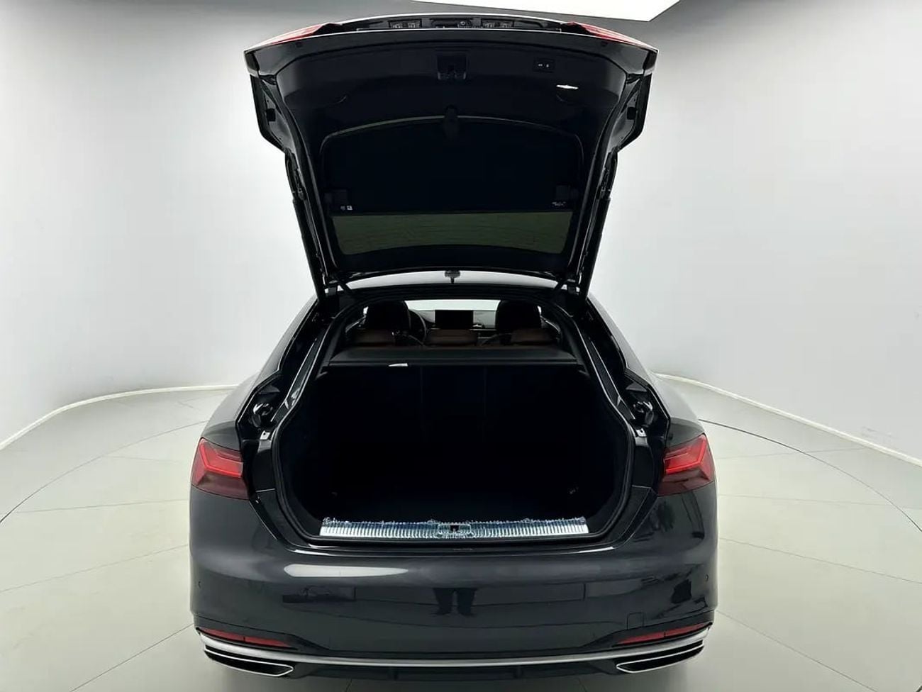 أودي A5 40 TFSI S-LINE SPORTBACK (Ref#99481)