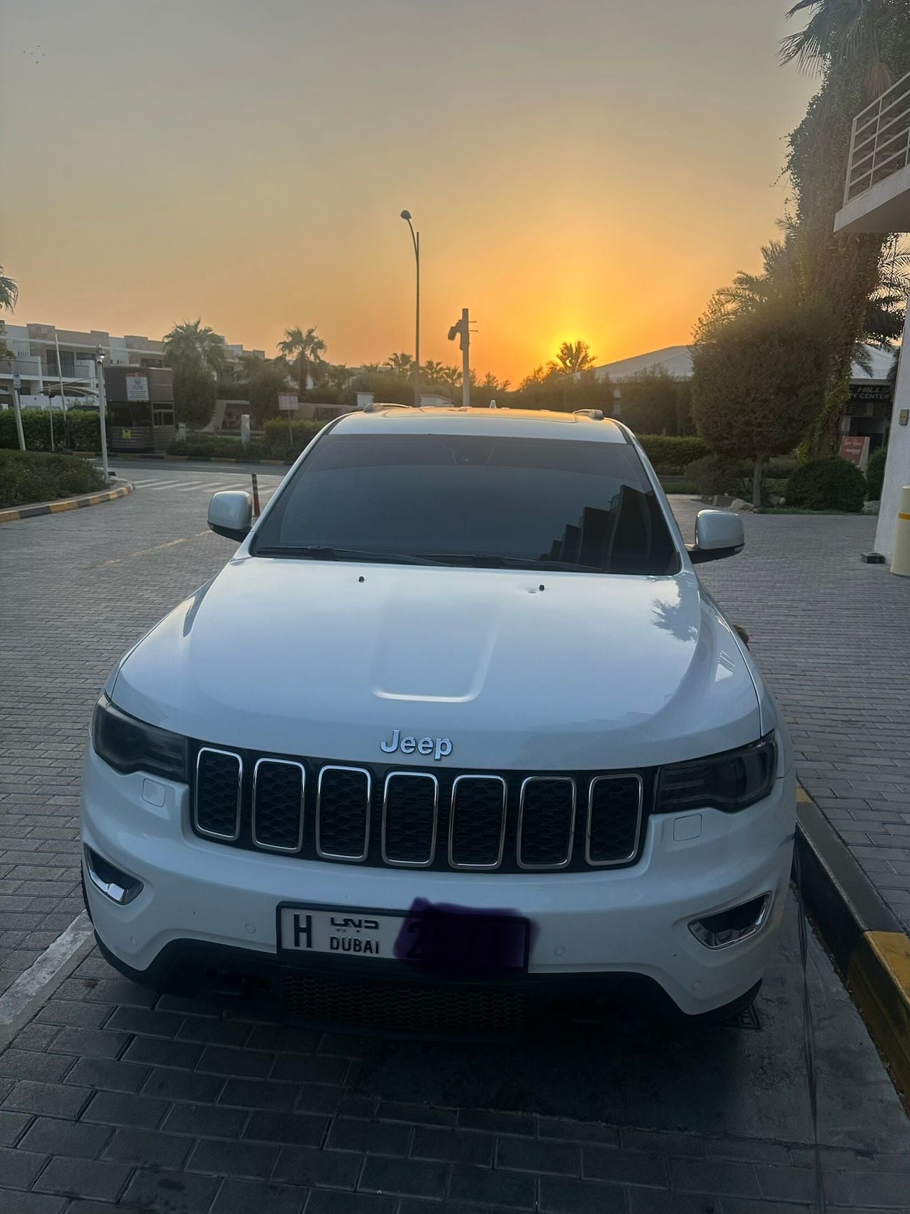 Jeep Grand Cherokee L 3.7 L