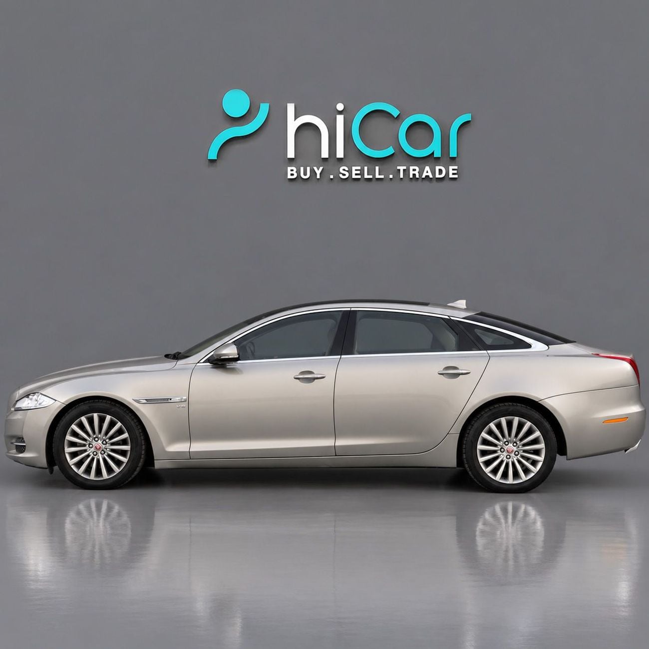 Jaguar XJ LUXURY