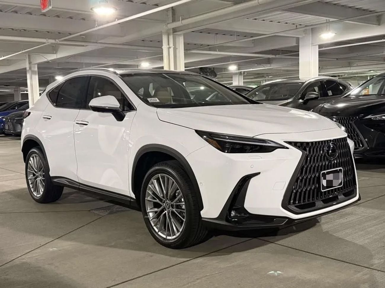 لكزس NX350h PLATINUM