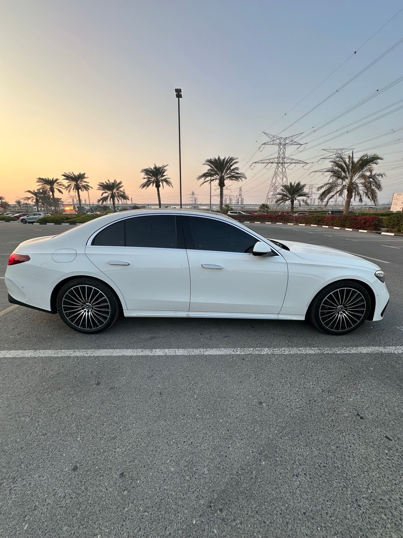 مرسيدس بنز E200