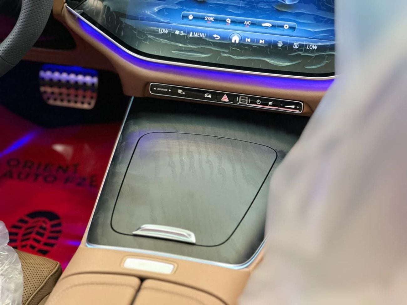 Mercedes Benz E300 AMG Brand new Full option