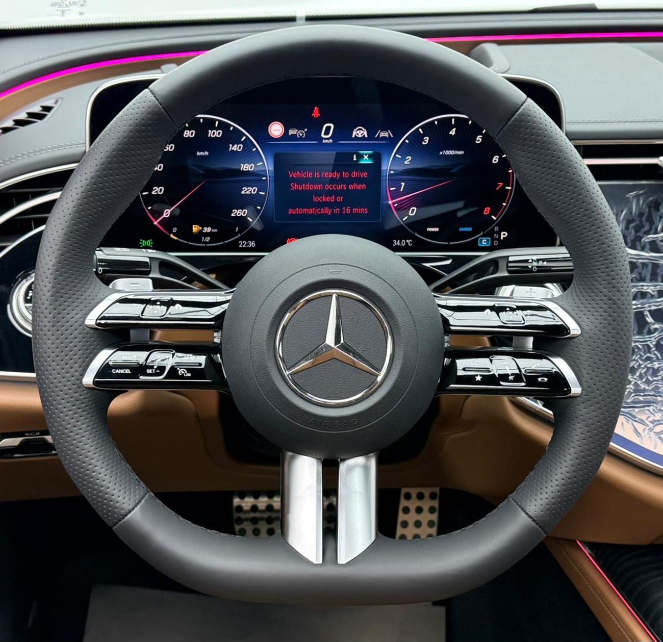 مرسيدس بنز E300 AMG 2025 Mercedes Benz E300 4Matic, Warranty, Delivery Kms, Fully Loaded, Excellent Condition