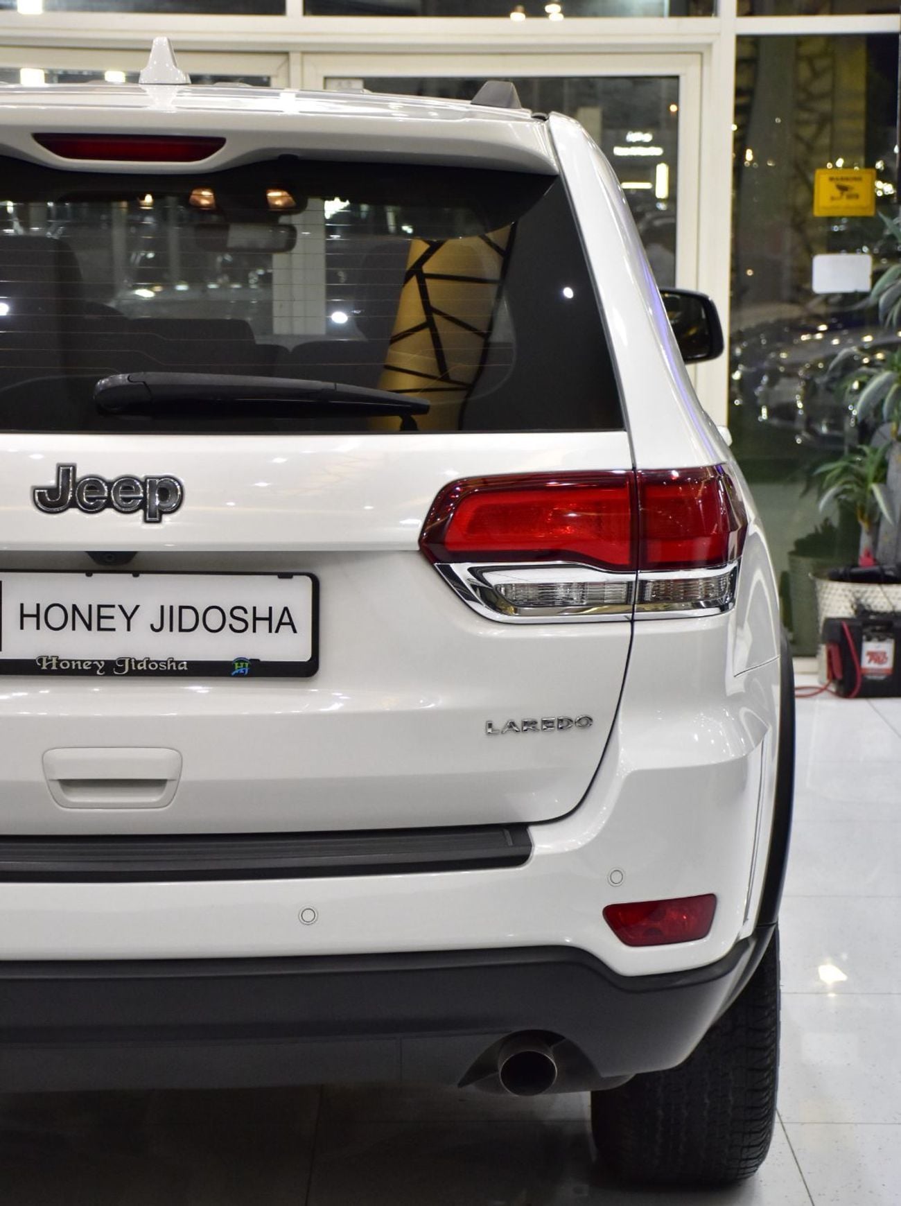 Jeep Grand Cherokee LAREDO EXCELLENT DEAL for our Jeep Grand Cherokee ( 2020 Model ) in White Color GCC Specs