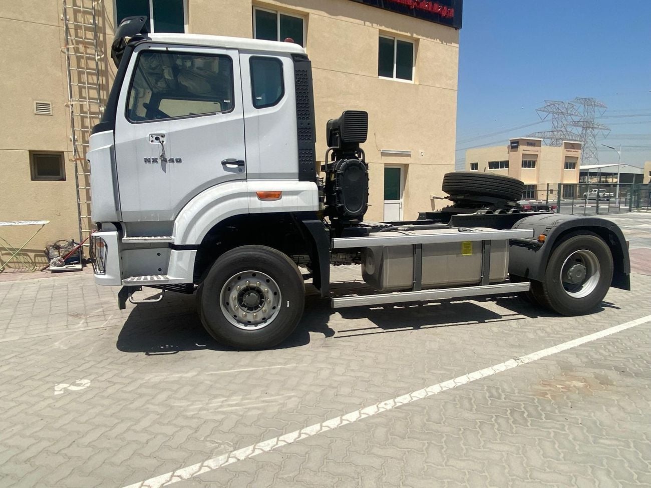 Sinotruk Howo NX Tractor Sinotruck Howo NX TRACTOR 2025 Model 4*2