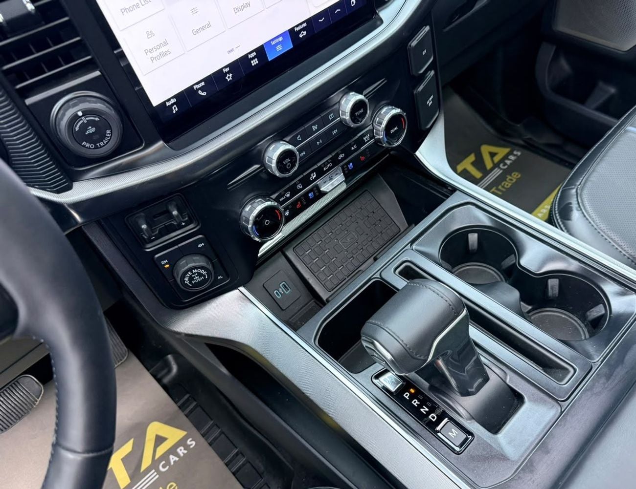 فورد F 150 PLATINUM فورد F-150 بلاتينيوم 2024، ضمان فورد لمدة 5 سنوات + باقة خدمة، سجل صيانة كامل لدى فورد، دول مجلس الت