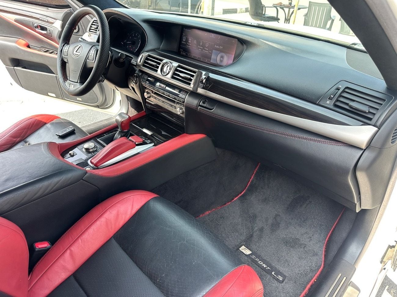 Lexus LS460