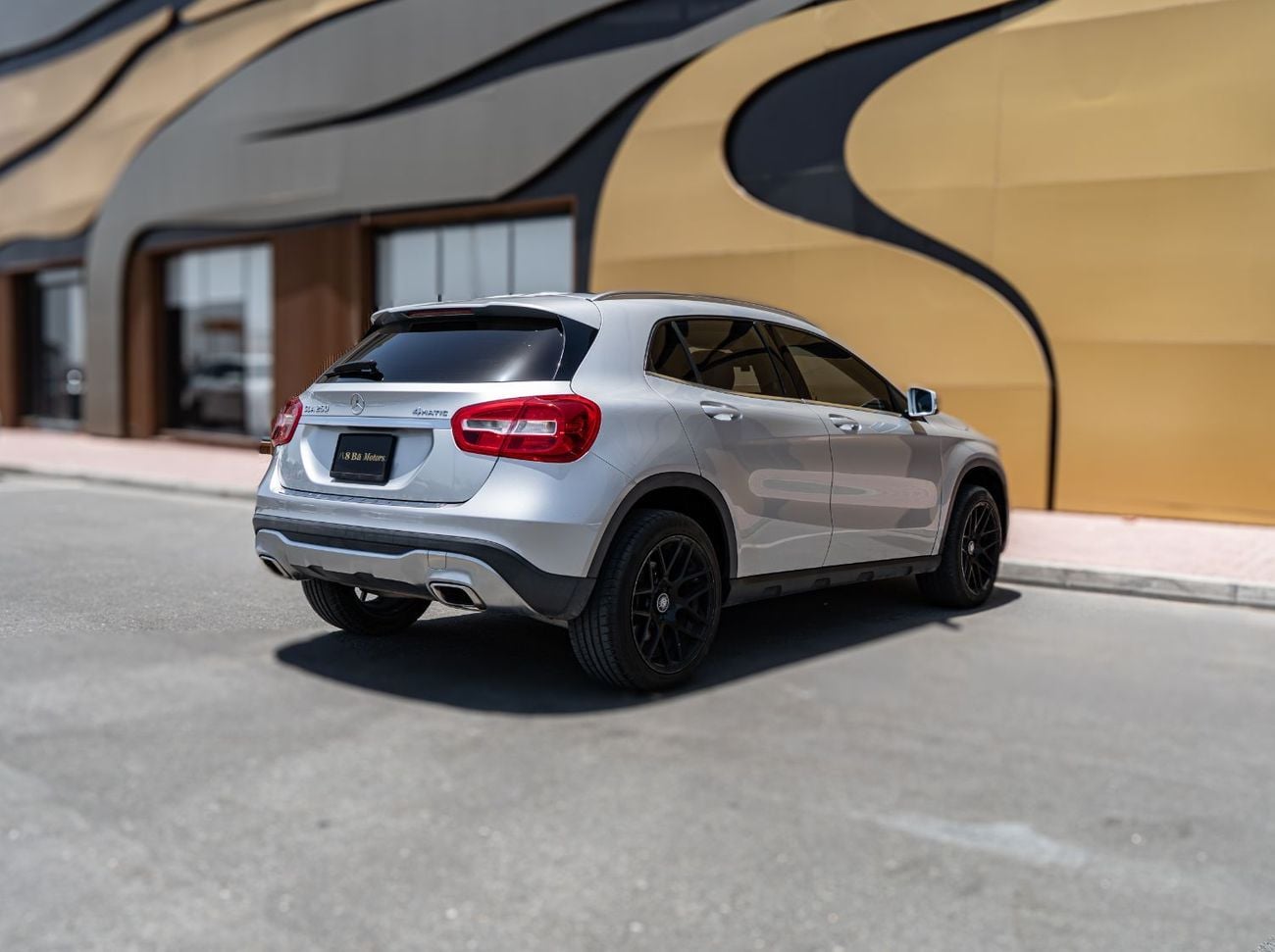 Mercedes Benz GLA250 AMG