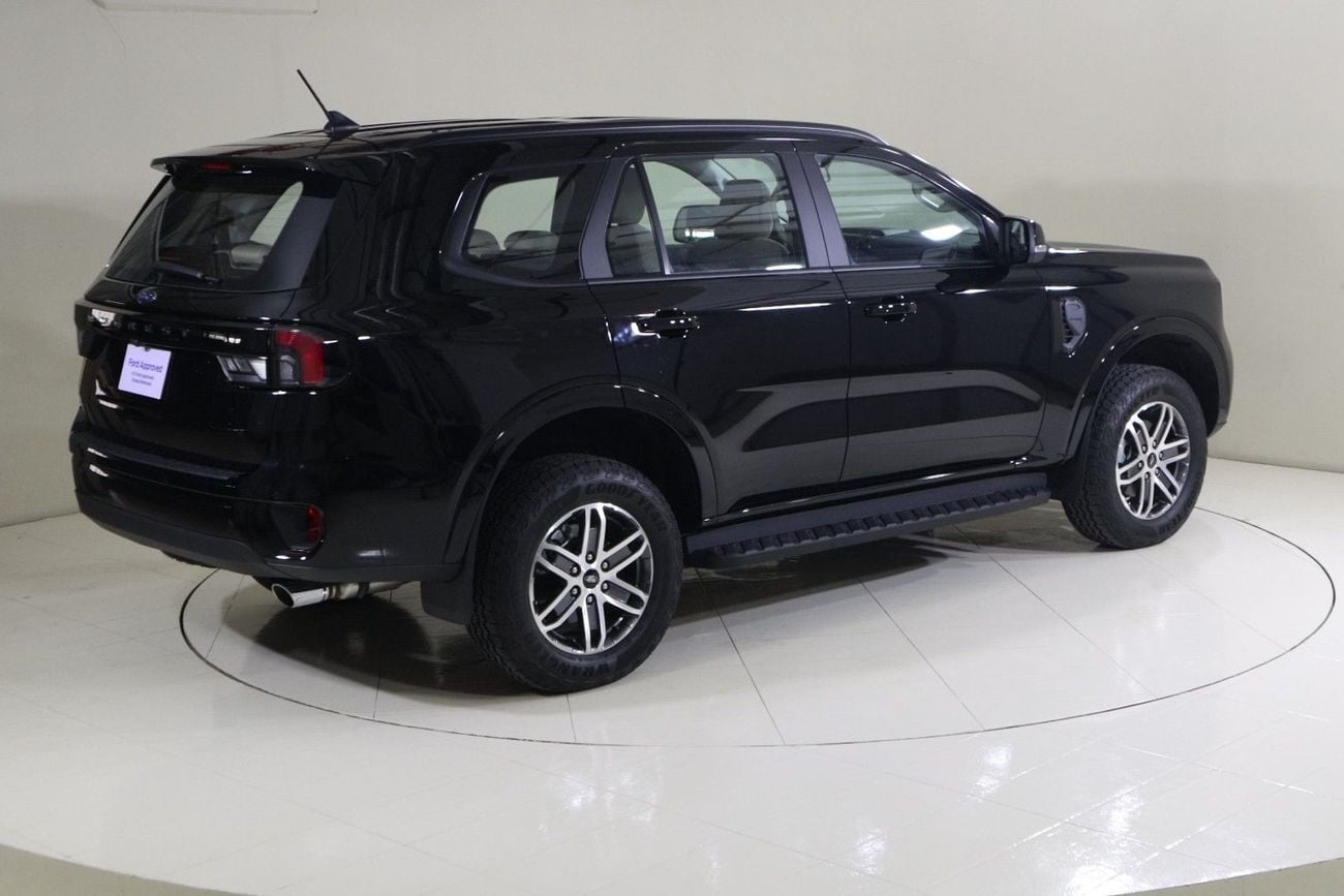 Ford Everest XLS EVR225 /AL TAYER MOTORS/ AL QOUZ SHOWROOM