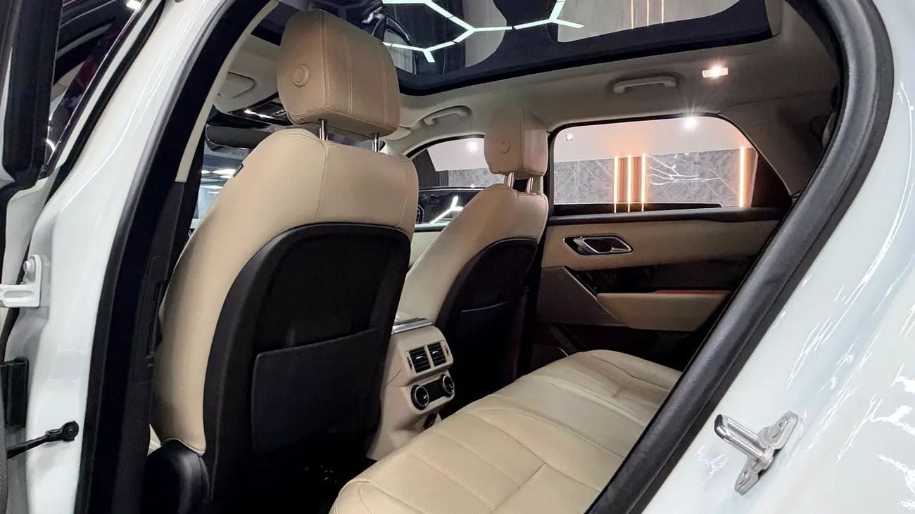 Land Rover Range Rover Velar R-DYNAMIC SE
