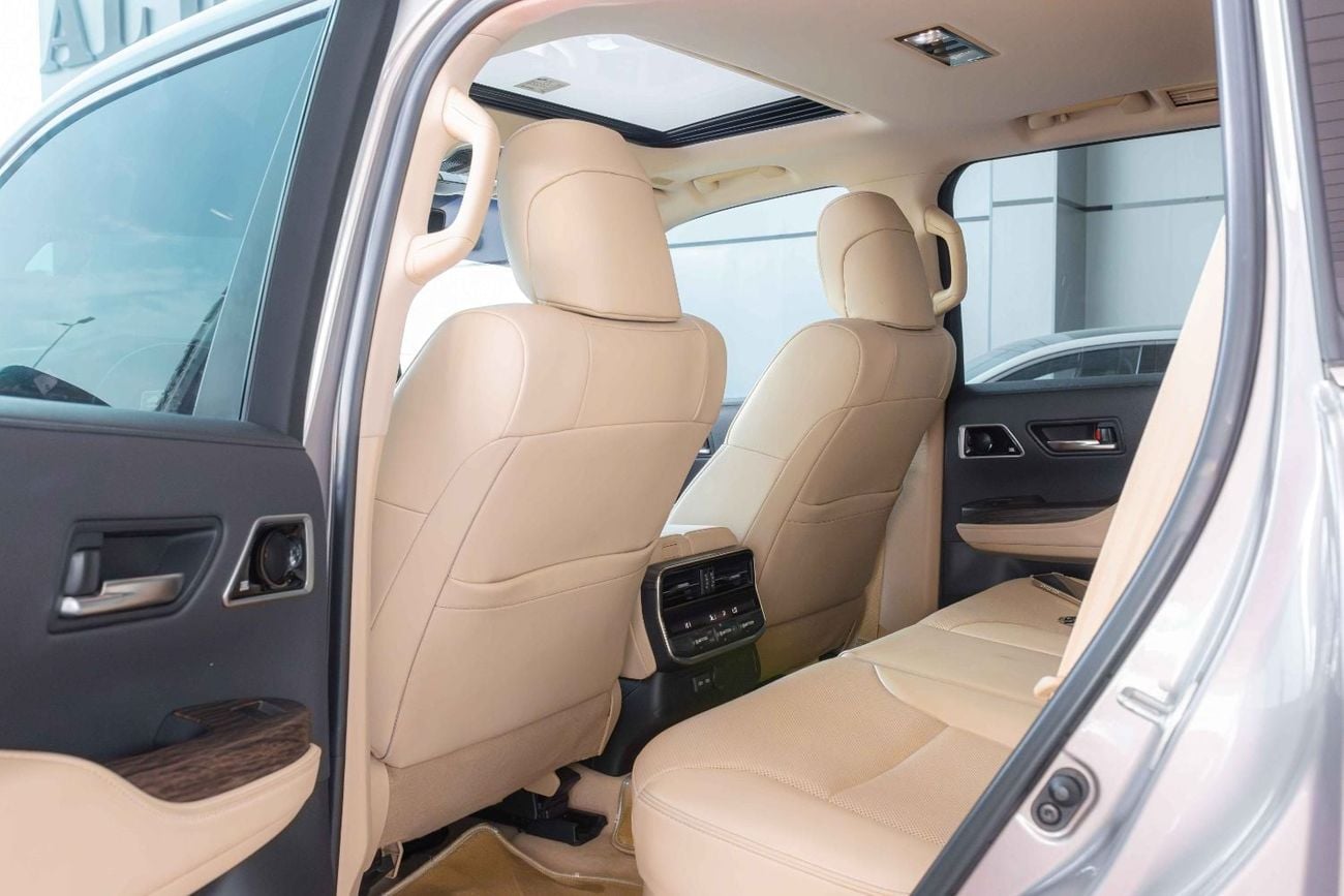تويوتا لاند كروزر VX Toyota Land Cruiser VX 4.0L