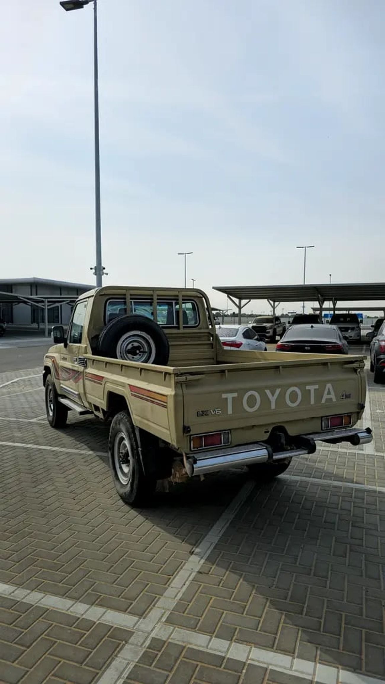 Toyota Land Cruiser 70 LC79 VXR LC 79 Base GCC Specs