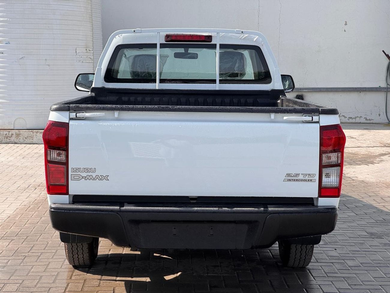 Isuzu D-MAX 4x2 Single Cab (2 Doors) MY 2027 - Made in India, GCC Spec
