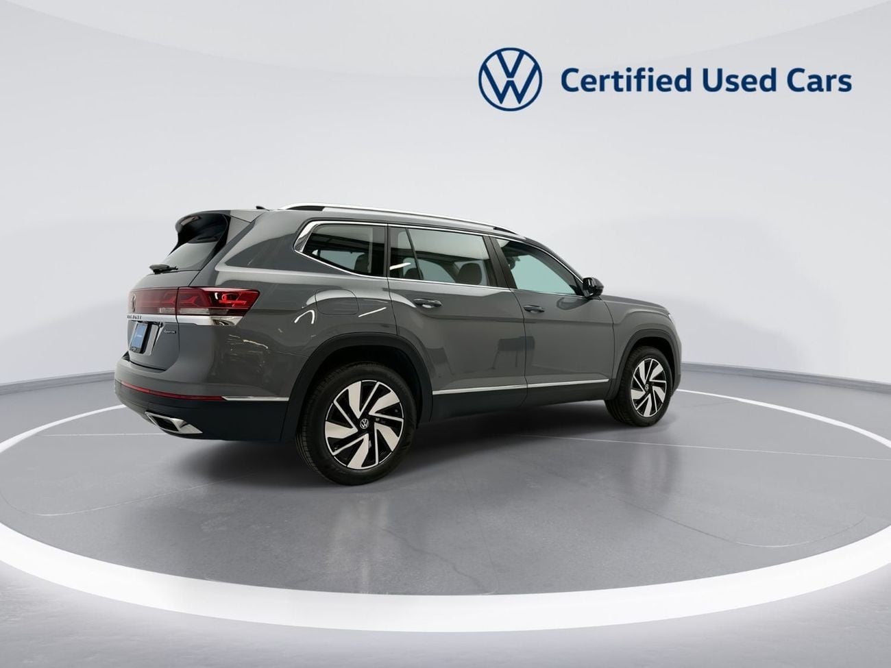 Volkswagen Teramont COMFORTLINE (Facelift 2) 2.0L | GCC Specs | 7-Seater Premium Family SUV | Spacious Interior | Modern Exterior