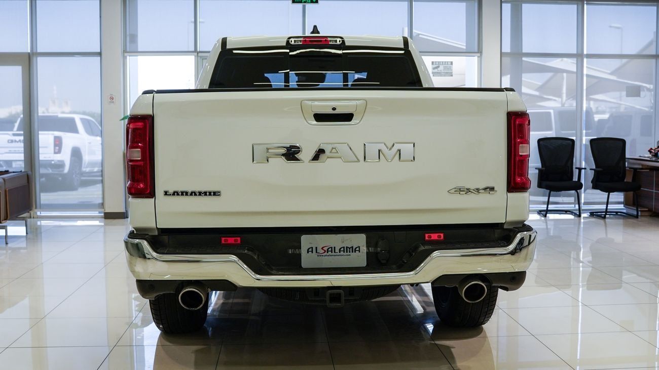RAM 1500 LARAMIE CREW