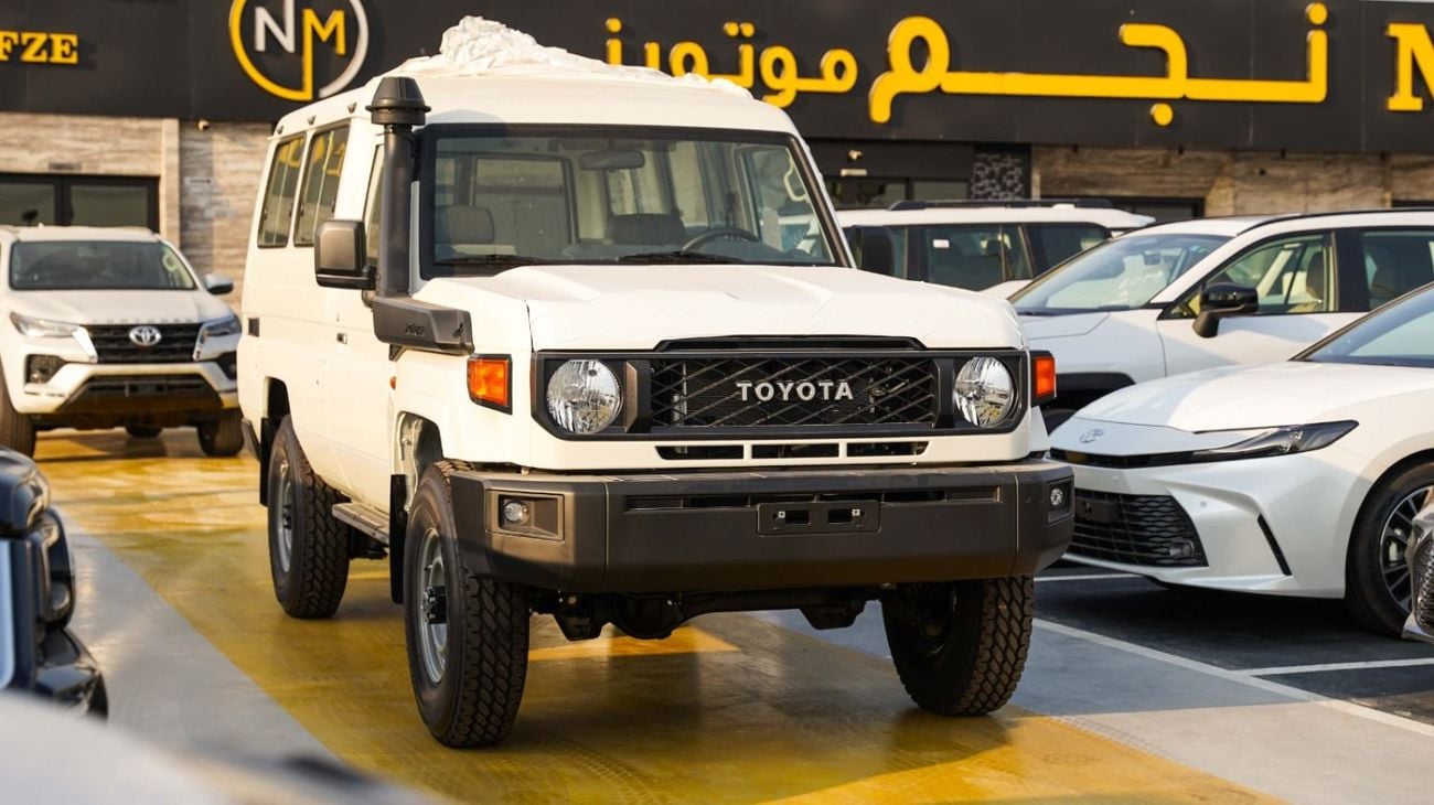 تويوتا لاند كروزر 70 LC 78 HARDTOP 4.0L AT