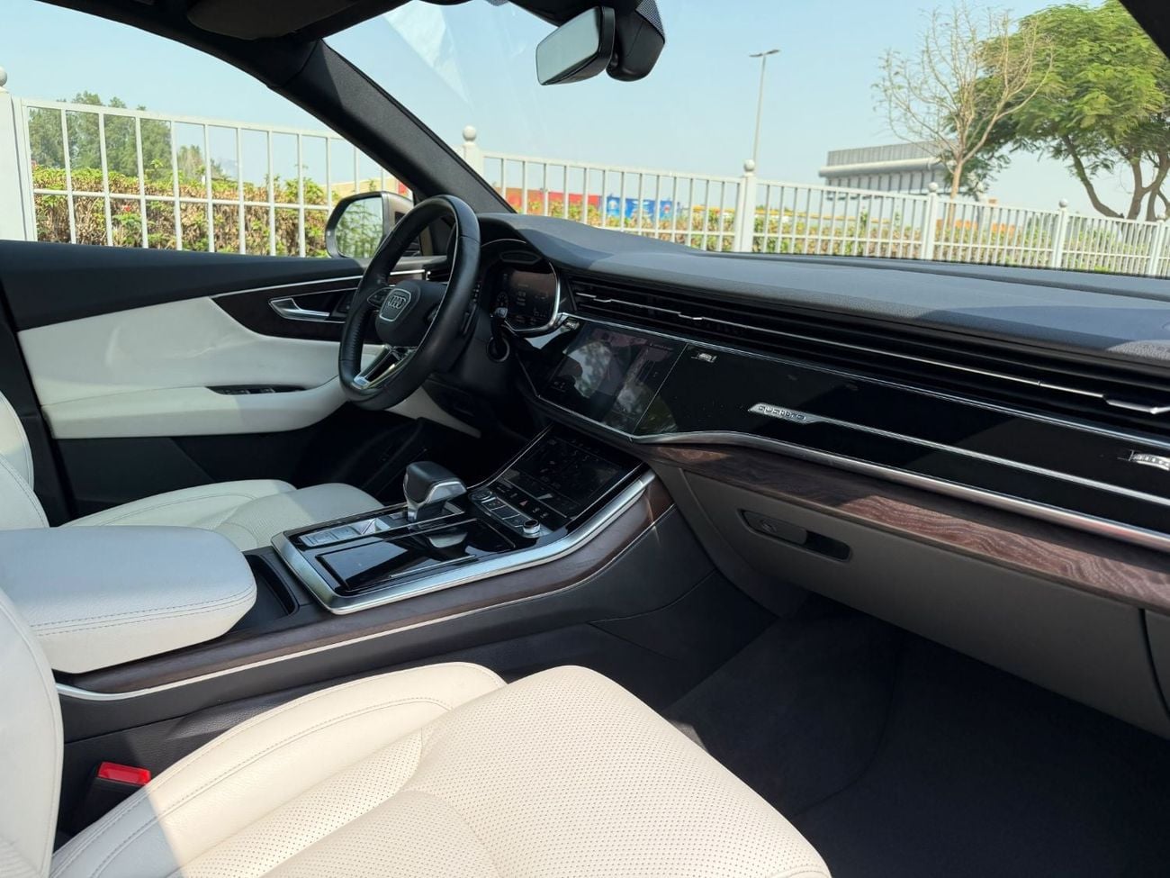 Audi Q8 55 TFSI S-LINE Audi Q8 2019 Gcc V6 o e owner