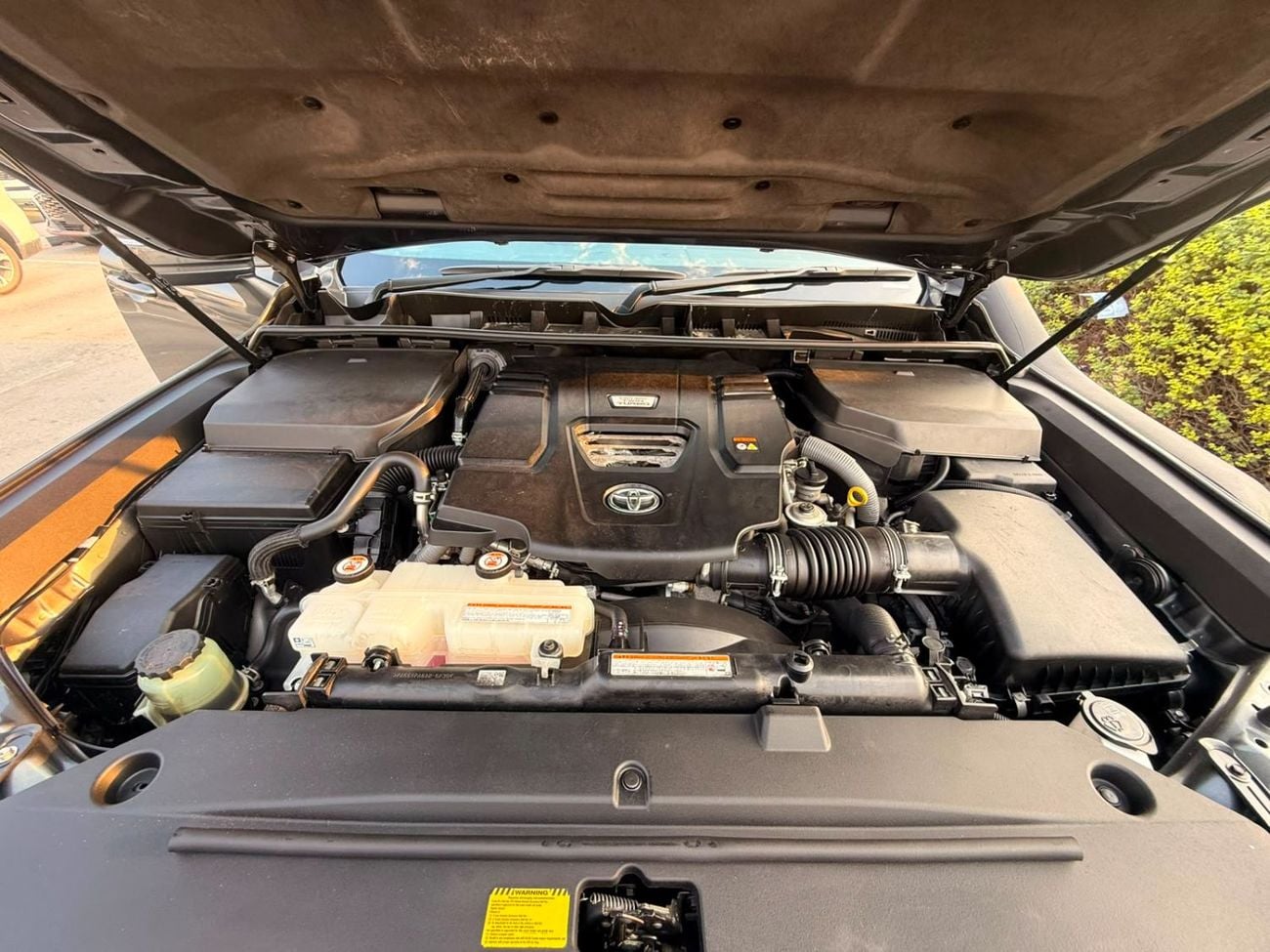 Toyota Land Cruiser GXR 2022 | 3.3L DIESEL | AT | RHD | OFF-ROAD MODIFIED | ARB BULL BAR WITH HEAVY FOCUSED LED LIGHTS | AIR