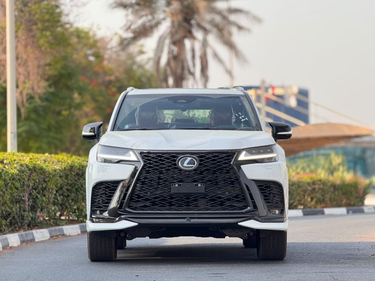 Lexus LX700h F SPORT