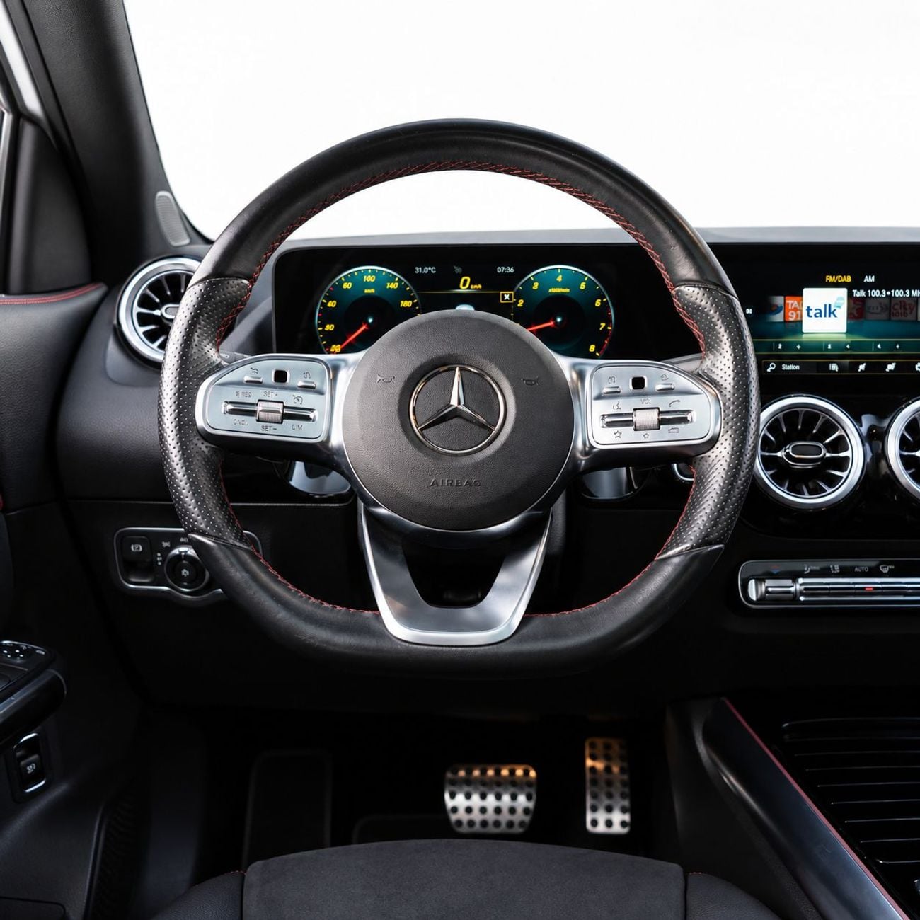 مرسيدس بنز GLA 200 AMG PREMIUM 2,394 درهم إماراتي شهرياً • بدون دفعة أولى • مرسيدس بنز GLA 200 بريميوم • ضمان وعقد صيانة من الوكالة