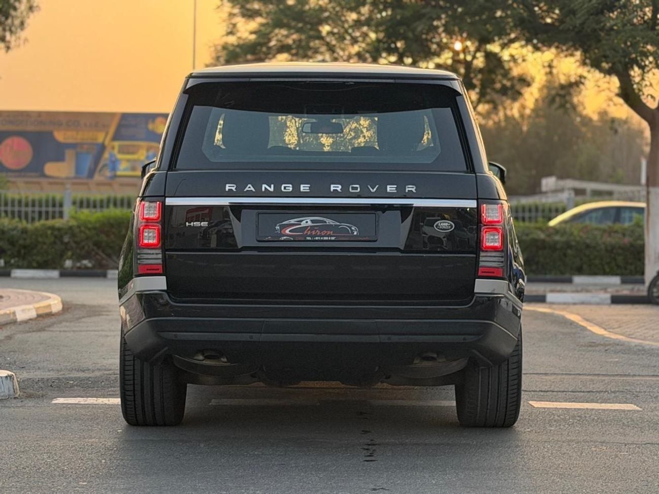 Land Rover Range Rover HSE Land Rover Range Rover HSE 2016 GCC Specs Full Service History 2 Keys First Owner One Year Warranty