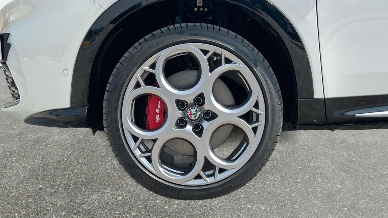 Alfa Romeo Tonale TI | 2024 | Special Offer | Gargash Warranty & Service | Free insurance | Finance from 0.99%