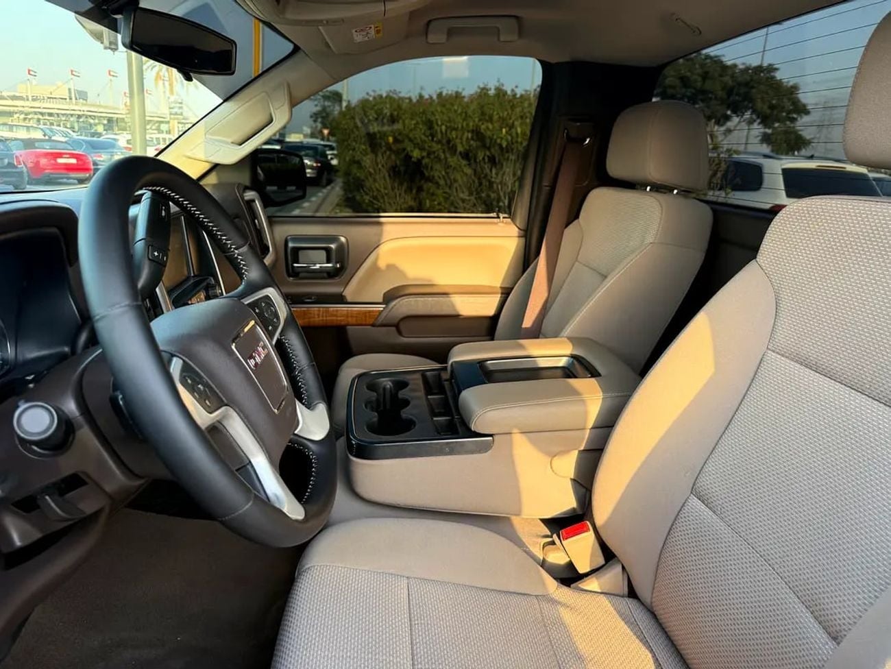 GMC Sierra SLE - GCC Specs - Well Maintained