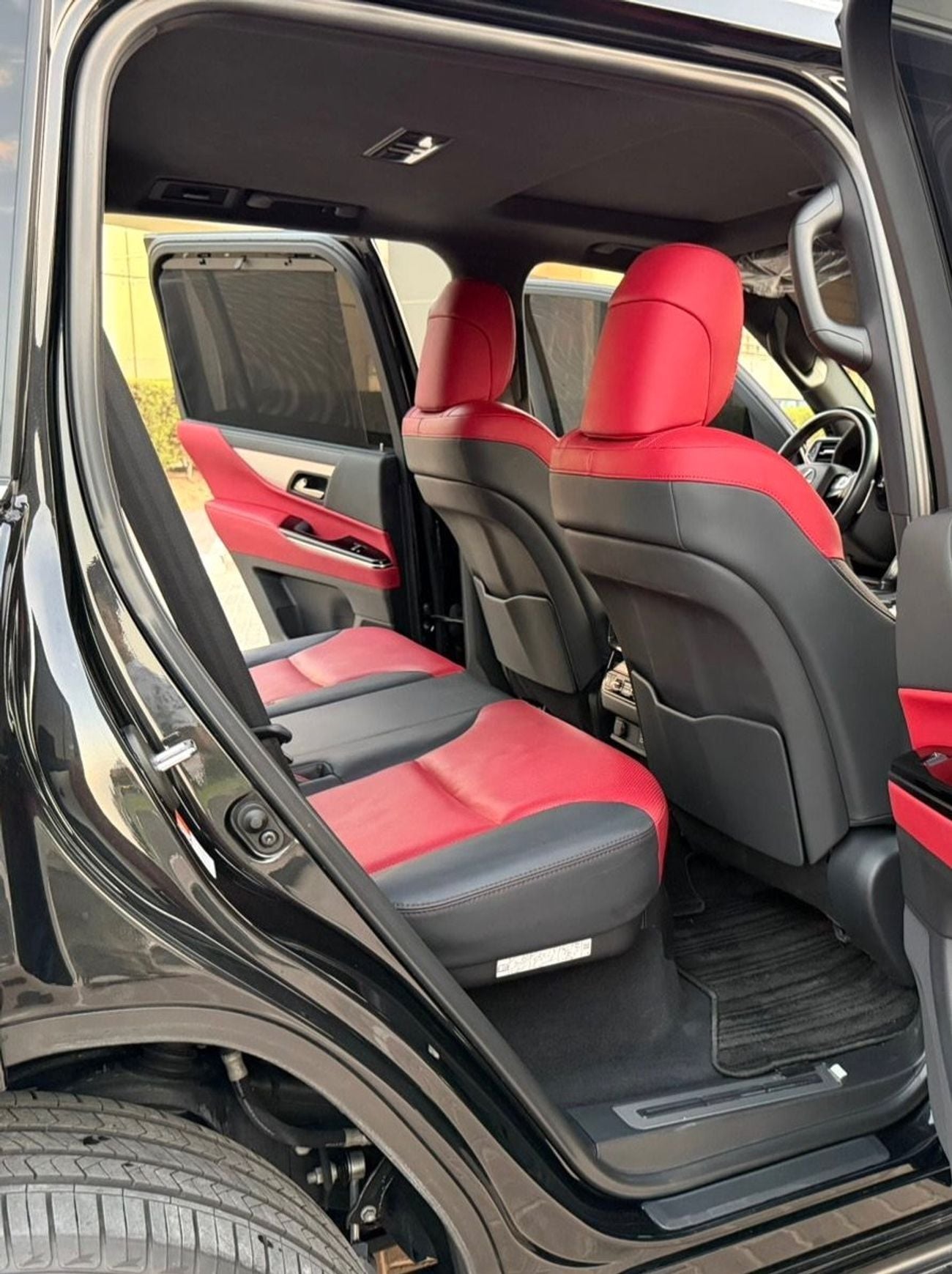 Lexus LX600 F SPORT