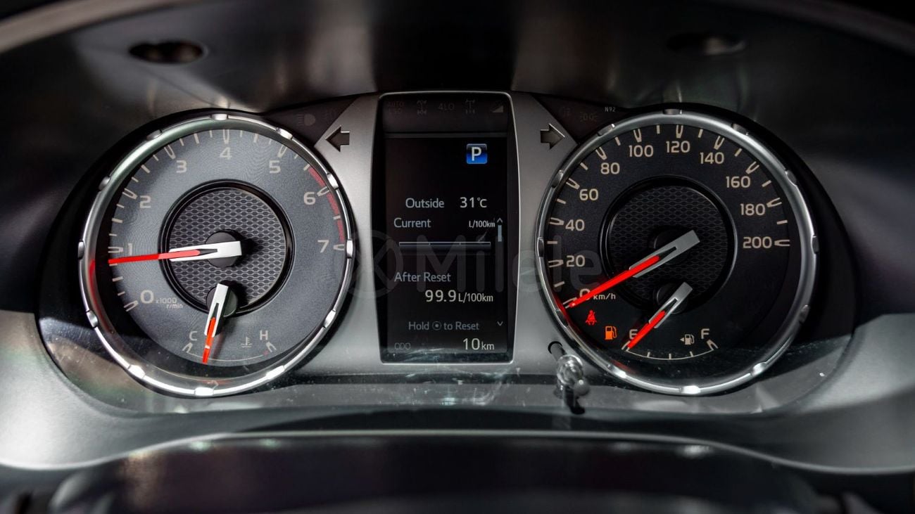 Toyota Hilux GR SPORT