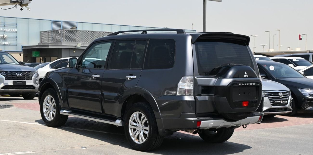 Mitsubishi Pajero GLS H/L PLATINUM