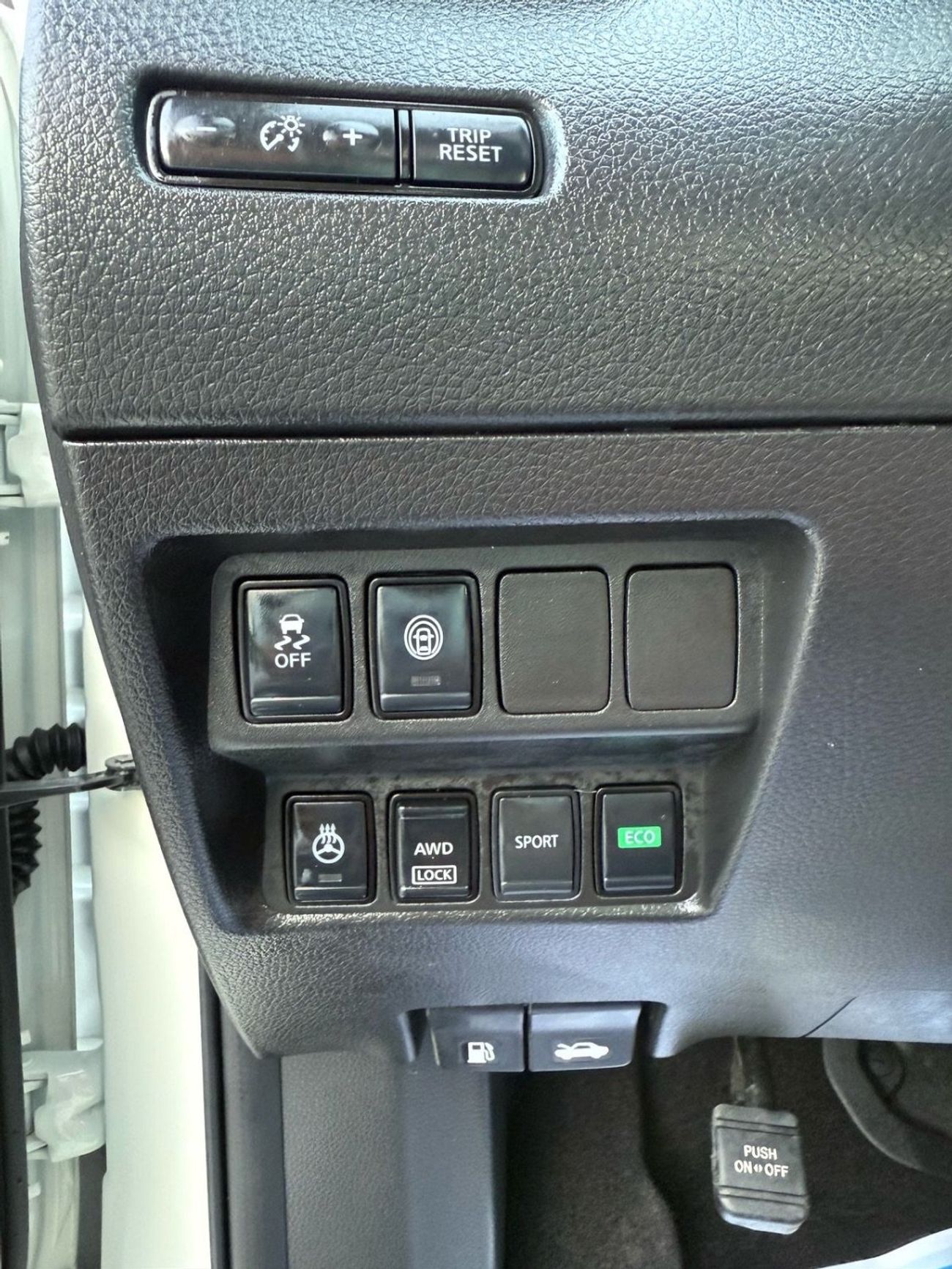 Nissan Qashqai MOONROOF FULL OPTION