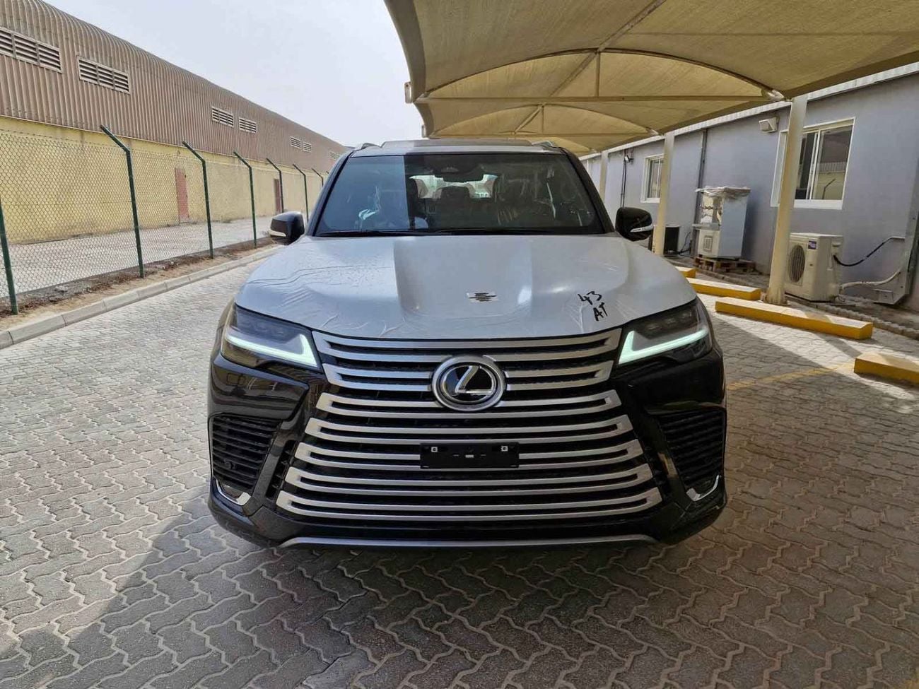 Lexus LX600 PRESTIGE