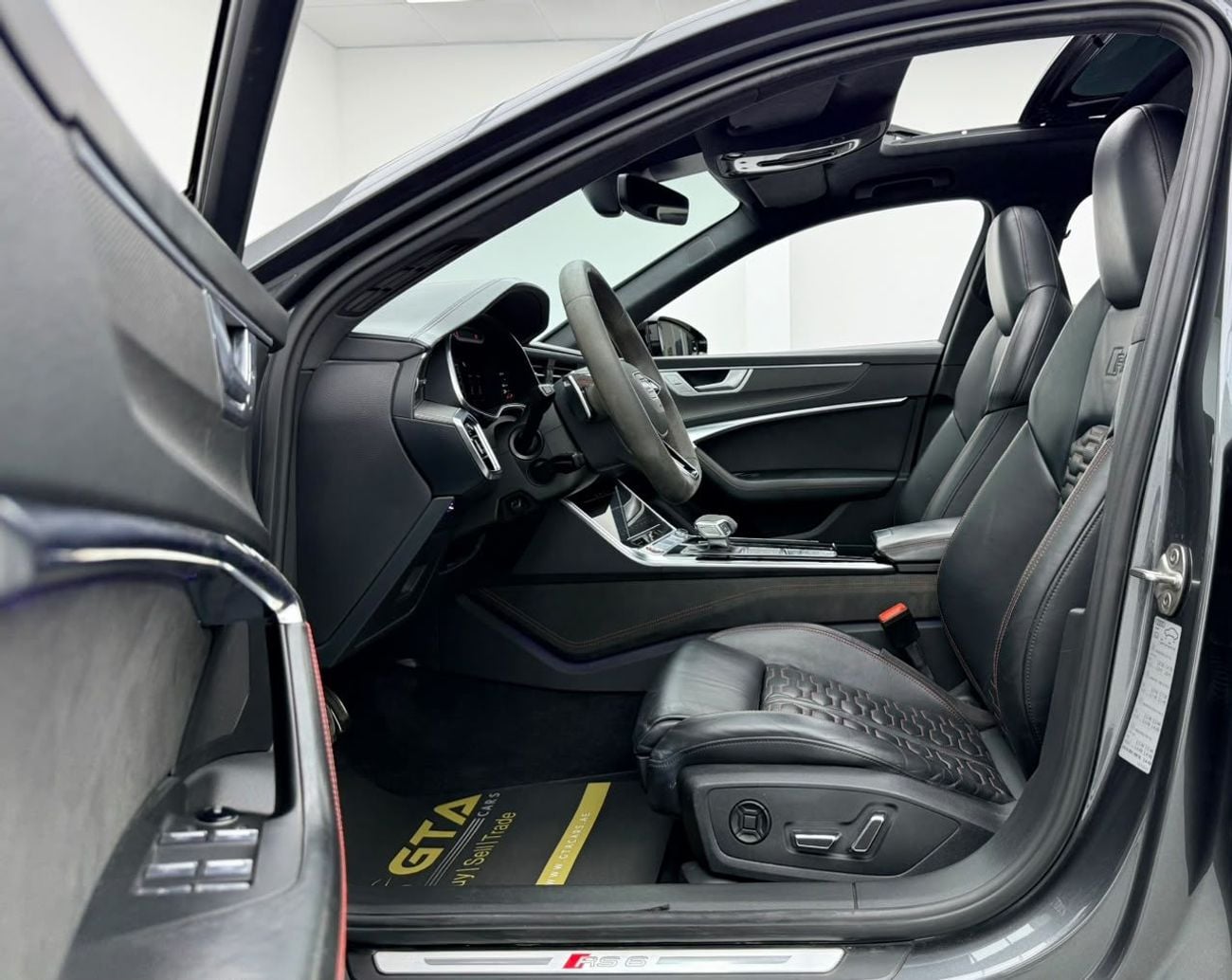 Audi RS6 STANDARD 2022 Audi RS6 Avant, Warranty, Full Agency Service History, GCC Spec.