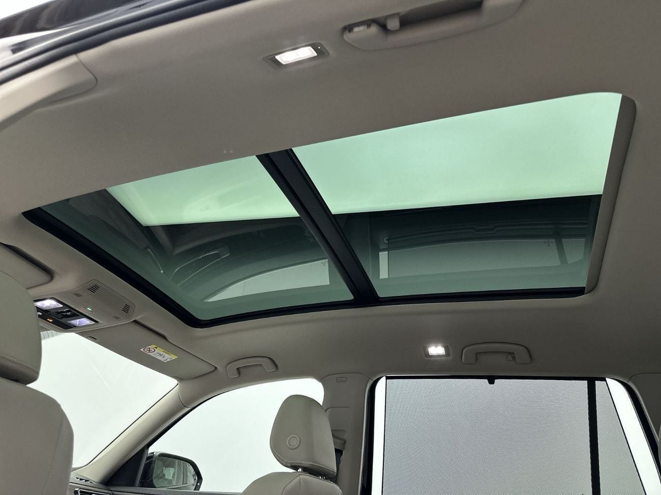 Volkswagen Teramont COMFORTLINE with Sunroof - Leather Seats 2L | VW Certified | Well Maintained
