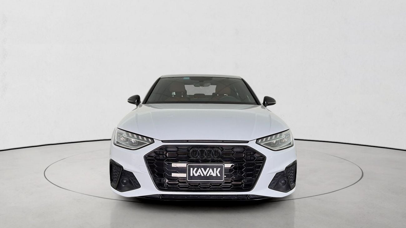 أودي A4 35 TFSI S-LINE | شامل الضمان | 0 دفعة أولى