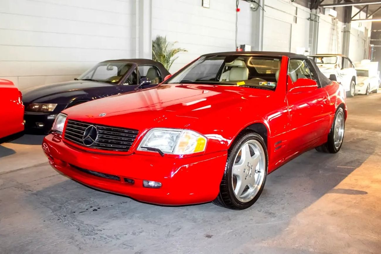 Mercedes Benz SL500 Classic SL 500 - Iconic R129 Generation