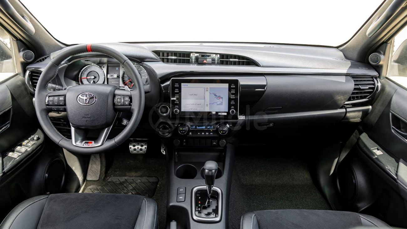 Toyota Hilux GR SPORT