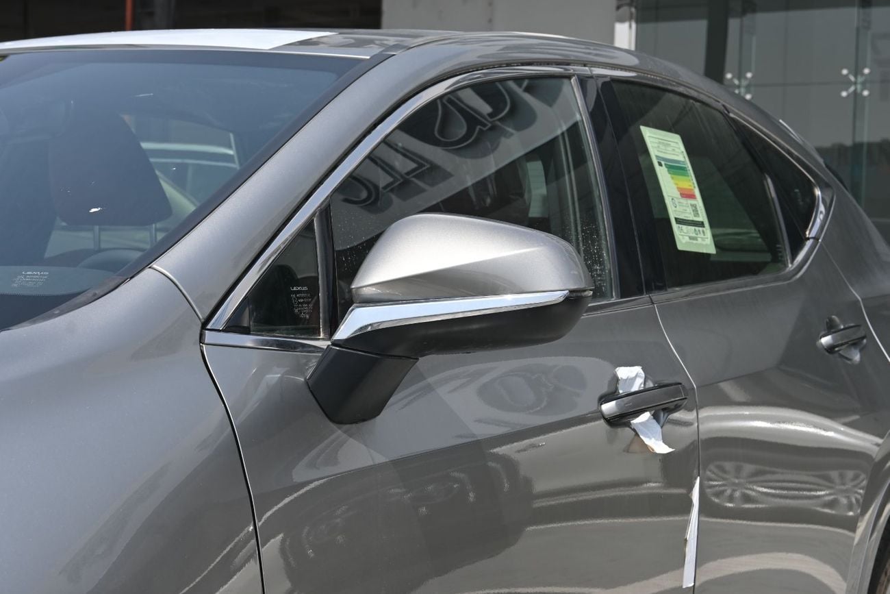 Lexus NX 350h Luxury 2.5L Hybrid AWD, Color Sonic Titanium