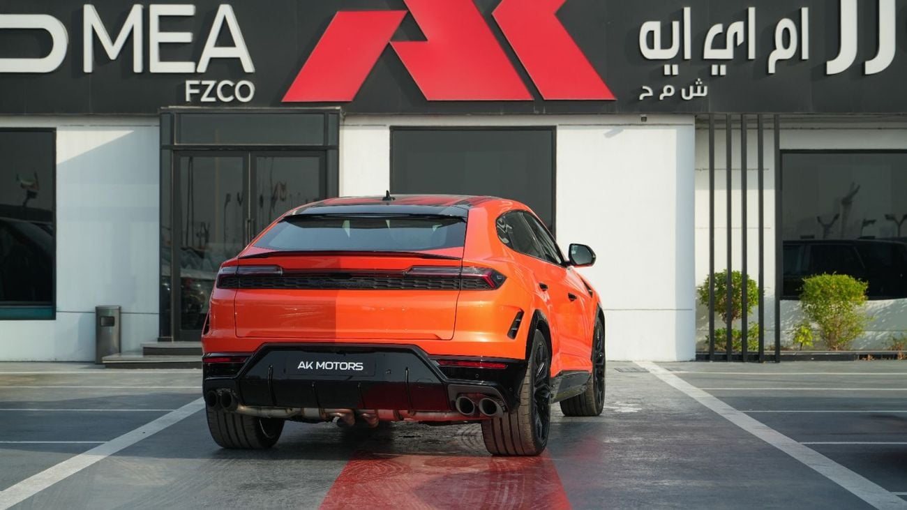 Lamborghini Urus SE Orange 2026MY Export Only