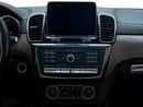 Mercedes Benz GLS500 GLS 500 | GCC Spec