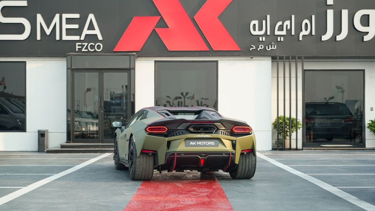 لامبورغيني تيمياراريو سبورتيفا أخضر عسكري مطفي 2026MY للتصدير فقط