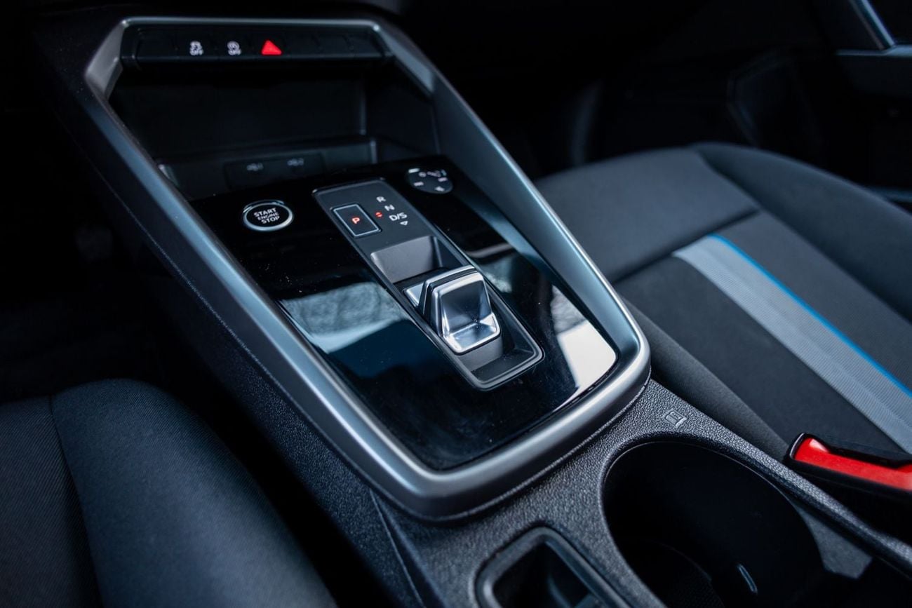 أودي A3 35 TFSI أودي A3 35TFSI موديل 2024 بقوانين مجلس التعاون الخليجي | ضمان الوكالة | عقد صيانة
