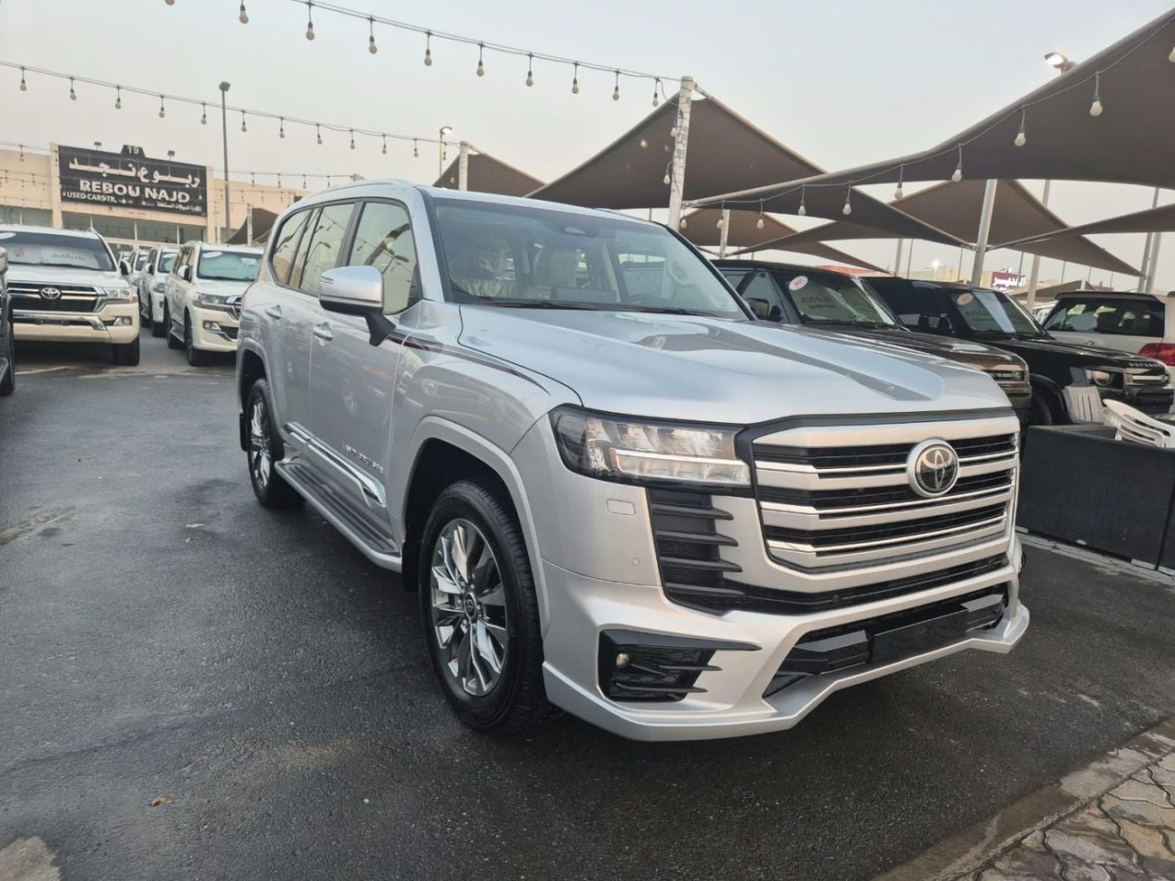 Toyota Land Cruiser GXR 2026.ENGINE 3.5L/V6.