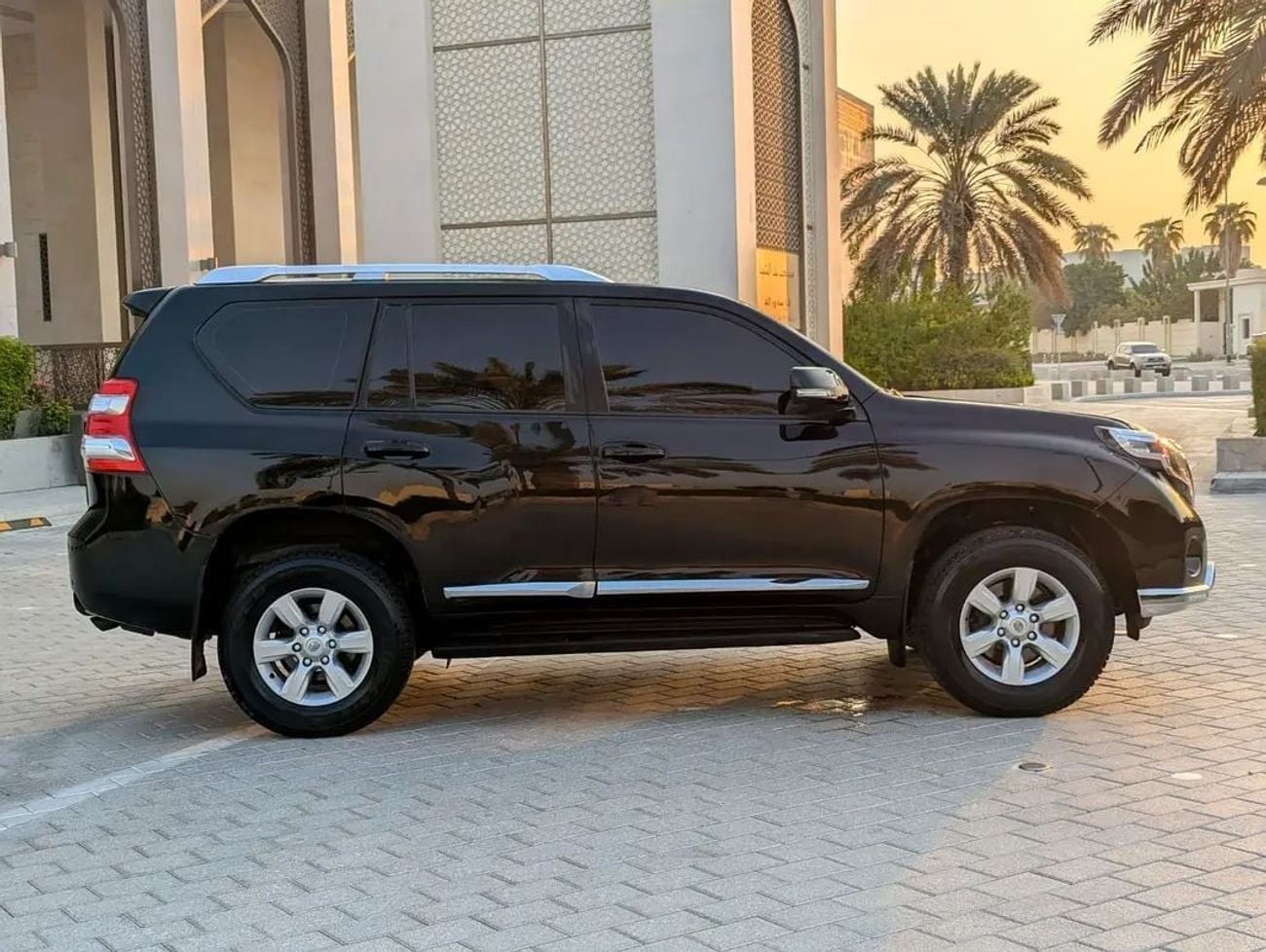 Toyota Prado TX-L | GCC Specs | V4 2.7L Interior and Exterior Excellent Condition